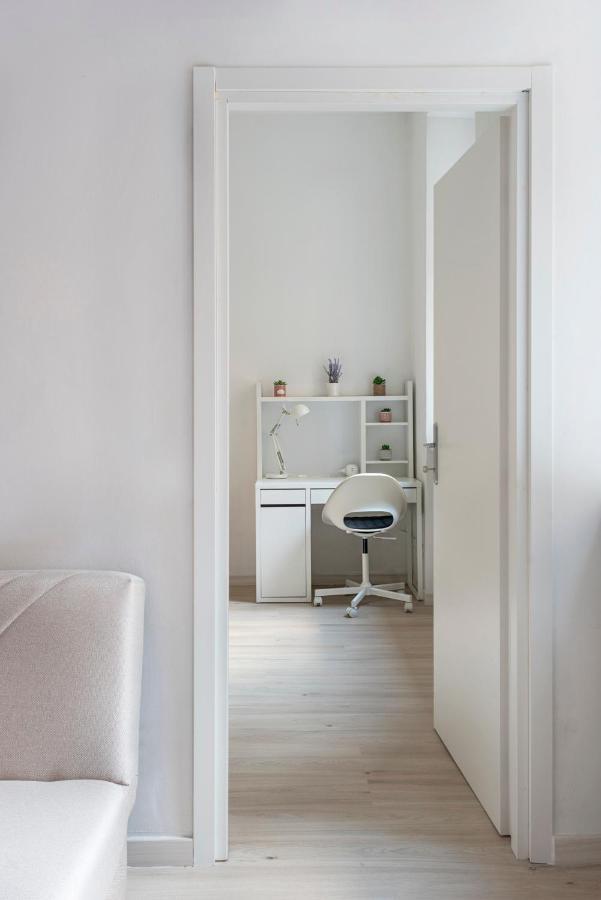 City Life Sweet Home - Fiera, Duomo Milan Bagian luar foto